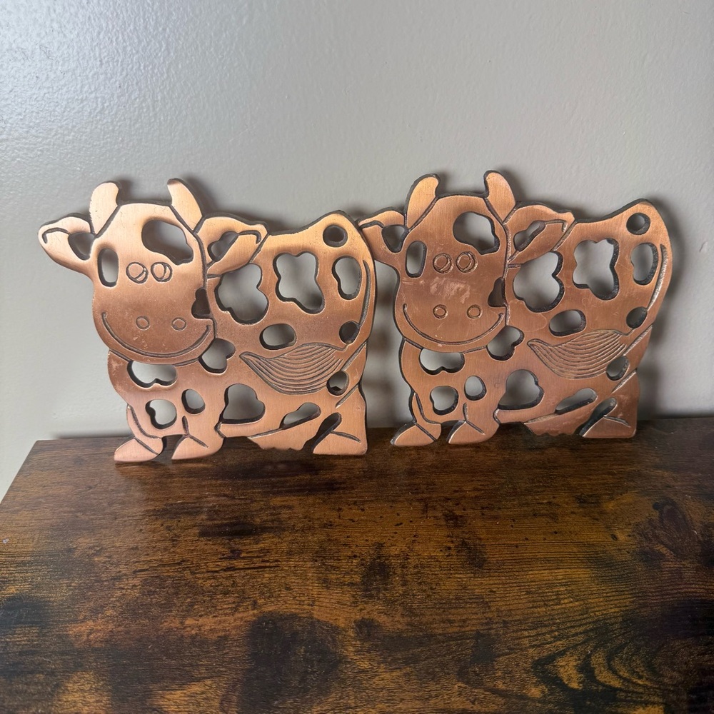 2 Vintage Coppertone 7X7.5" Cast Iron Cow Figurine Trivet Wall Hanging Rustic.